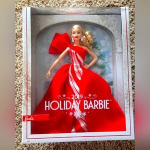 2019 Holiday Barbie signature